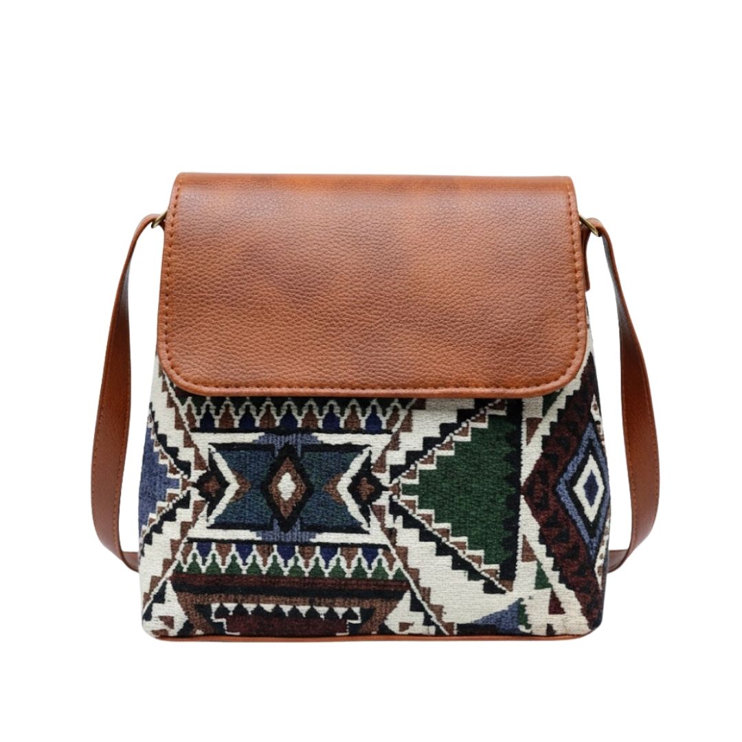 Chic Leather Flap Sling Bag for Everyday Use 150